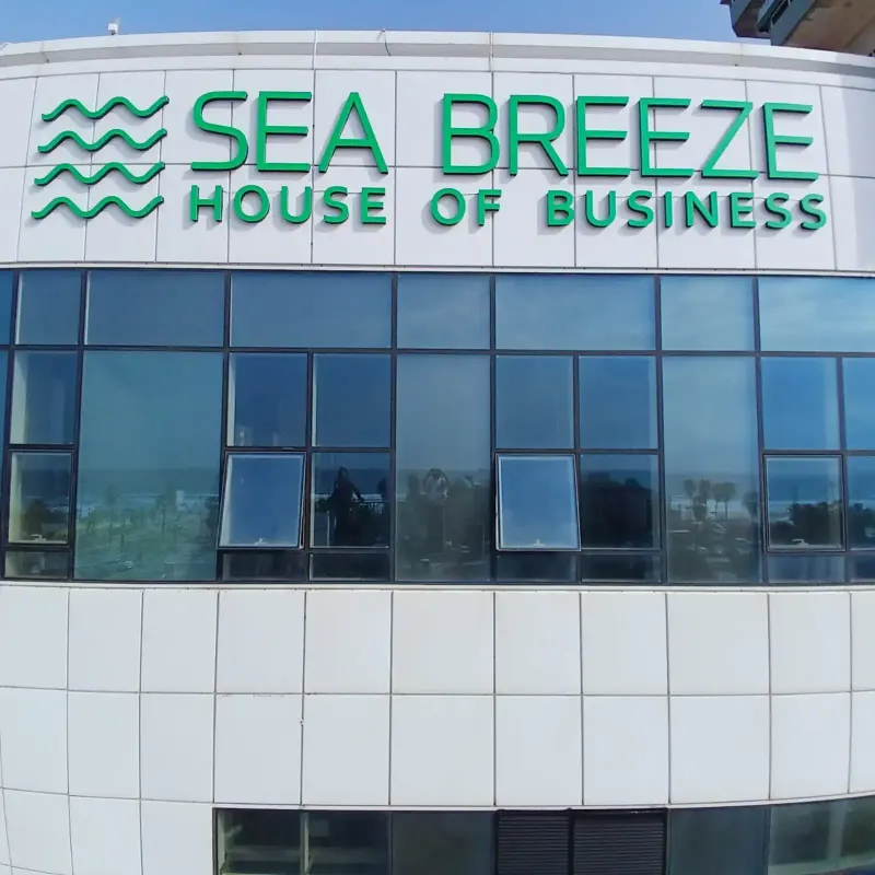 Close-up of Sea Breeze House of Business exterior sign — SignWorks Costa Rica